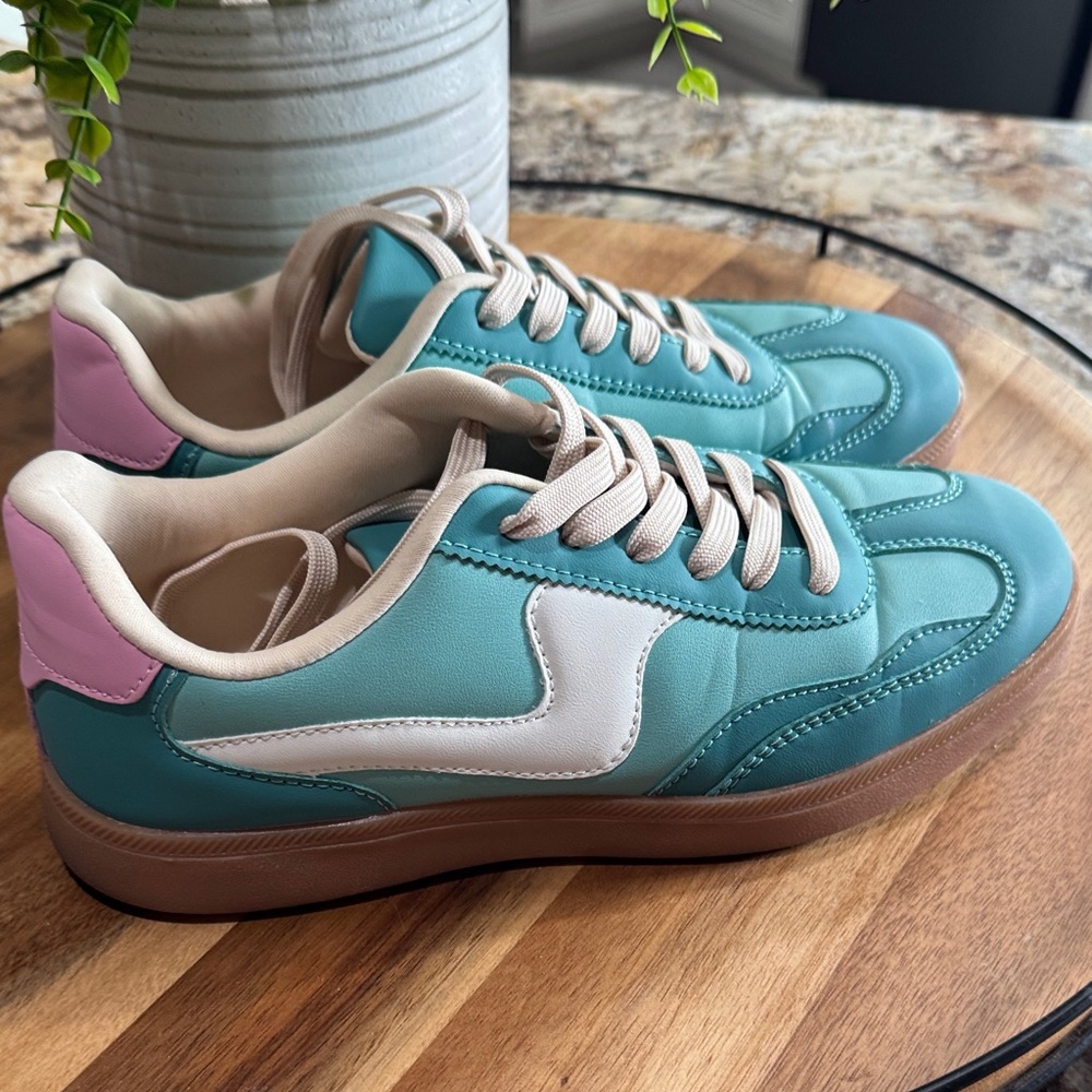 Boutique brand Stylish Teal and Pink Women's Sneakers